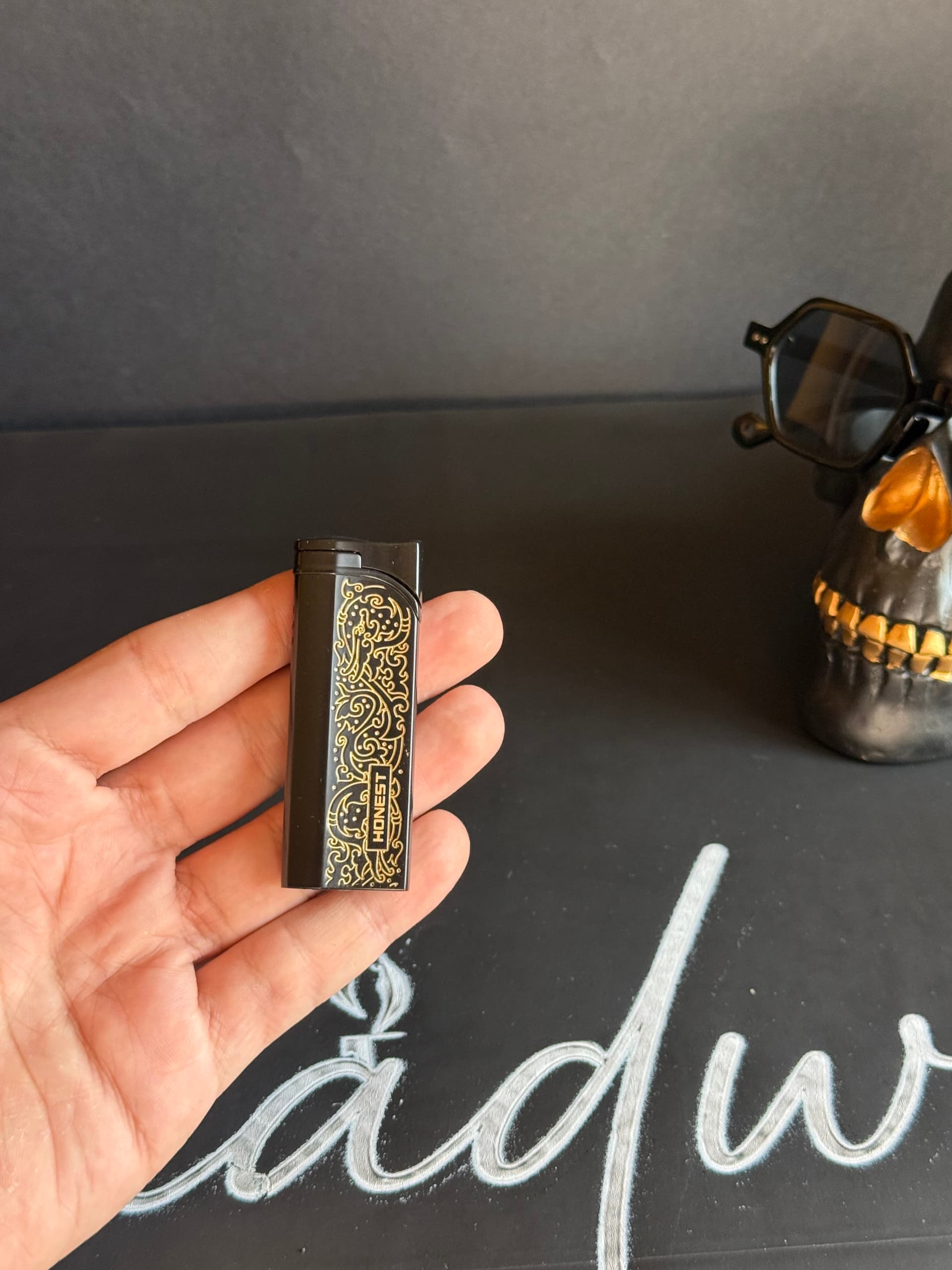 Honest Slim Lighter
