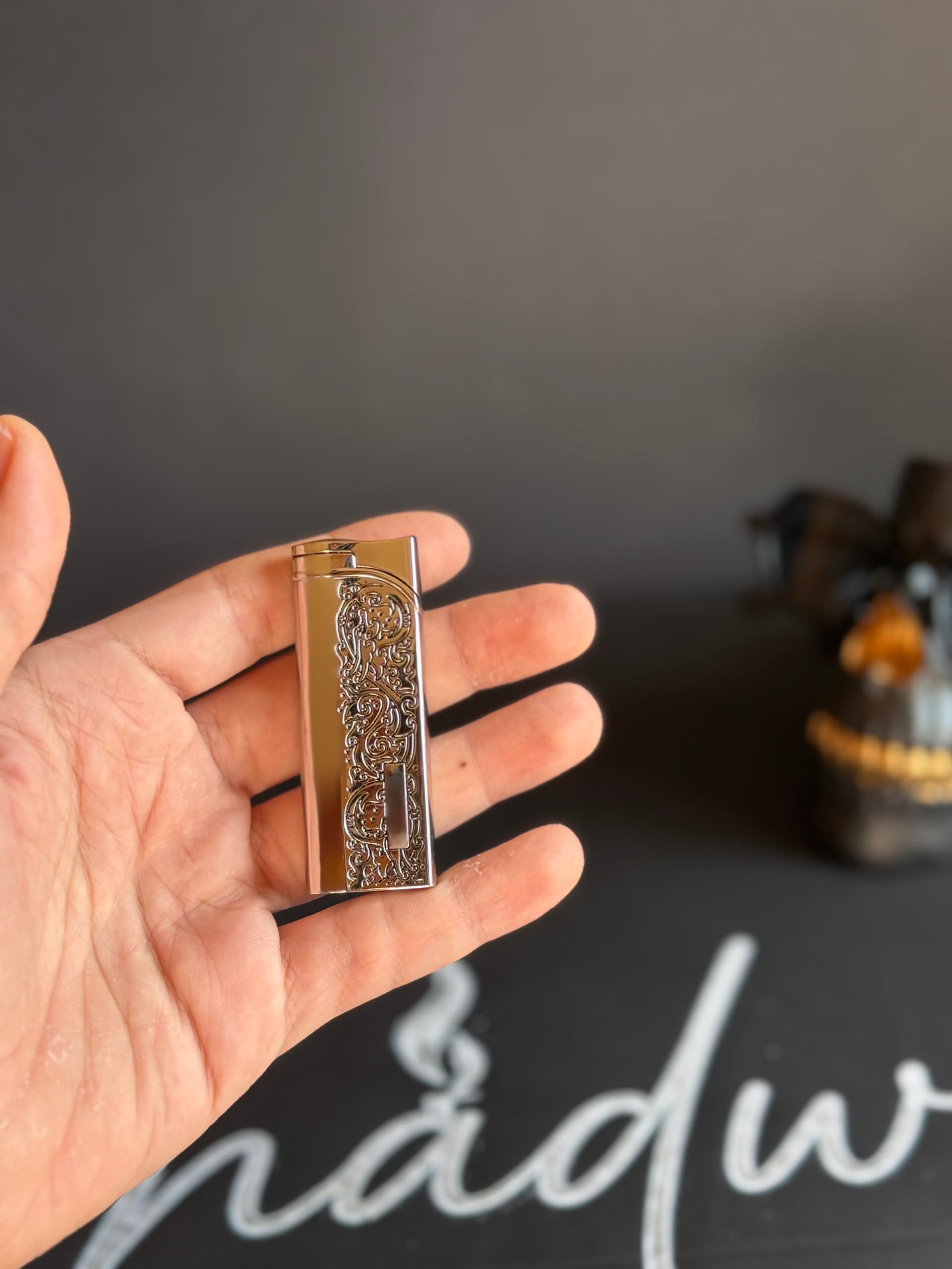 Honest Slim Lighter