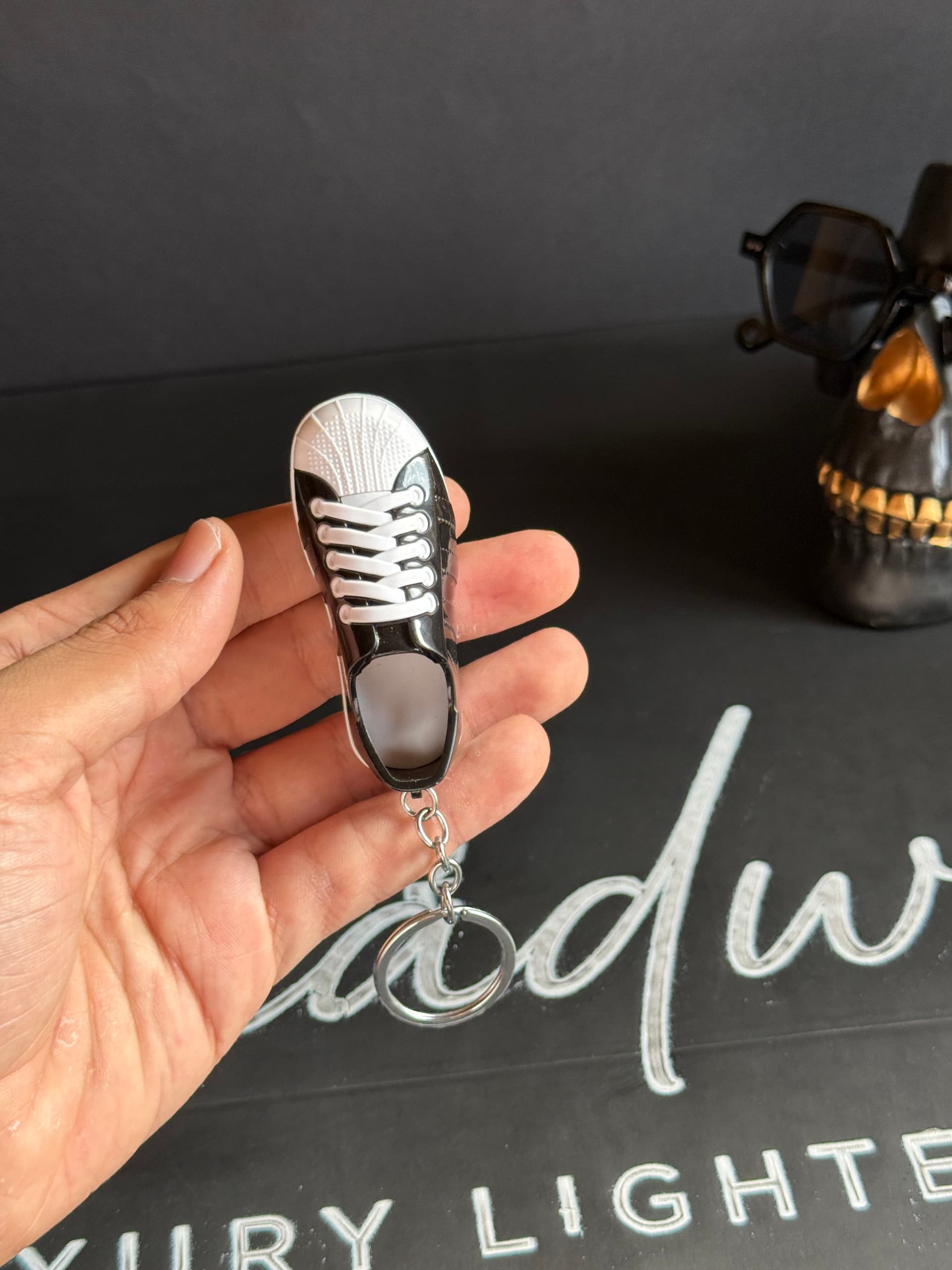 Sneaker Lighter