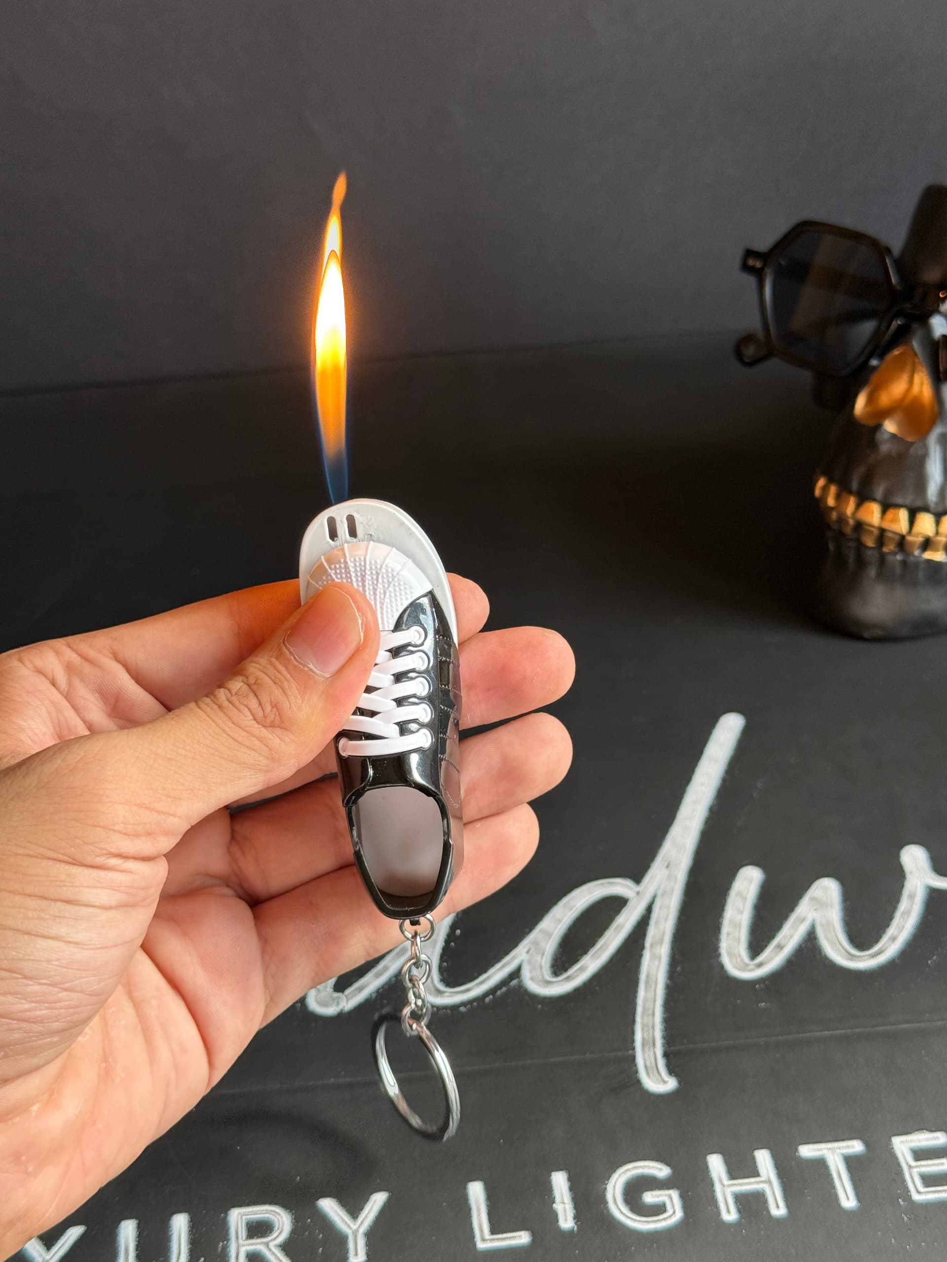 Sneaker Lighter