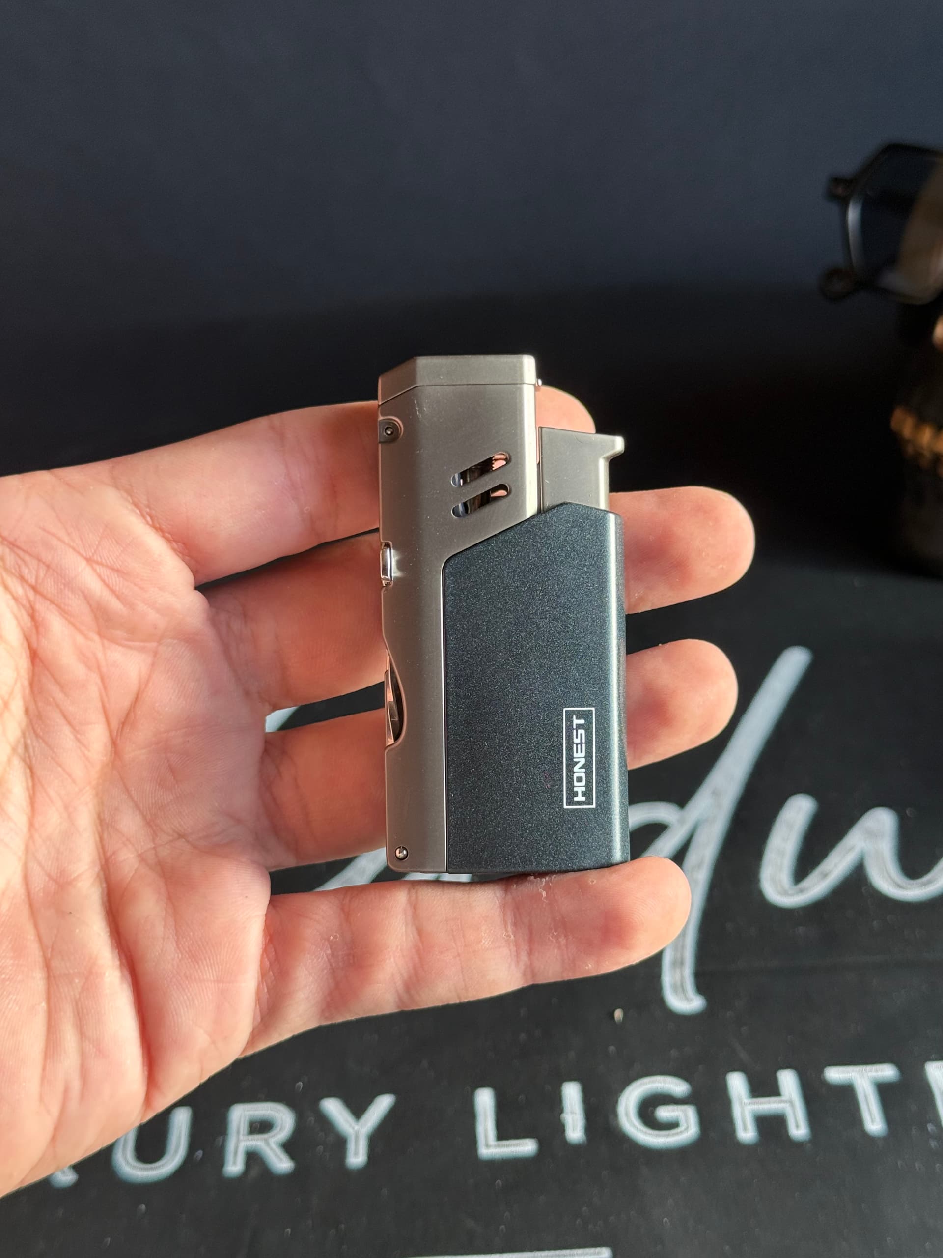 Honest Cigar Lighter
