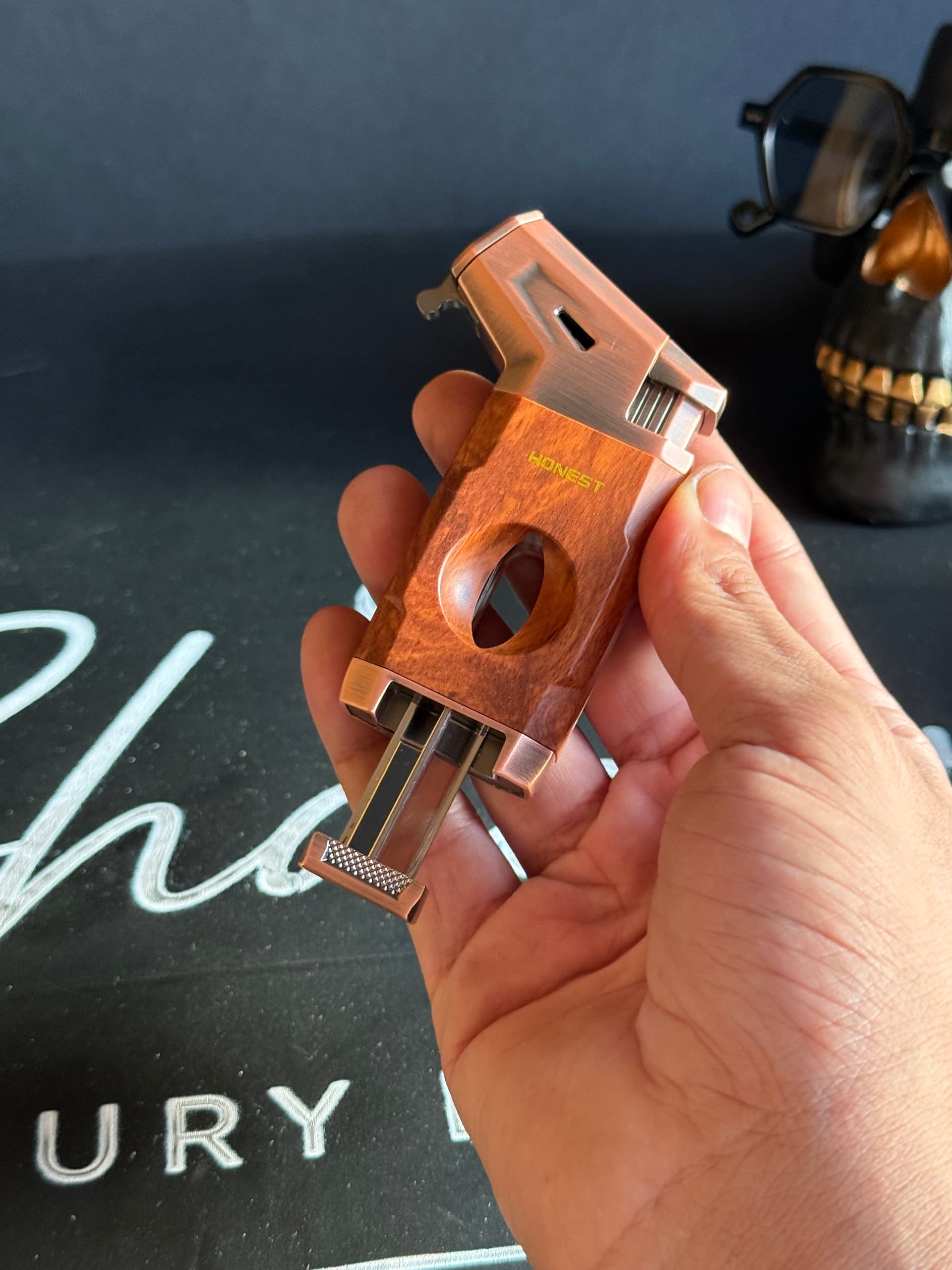 Honest Cigar Lighter + Cigar Cutter