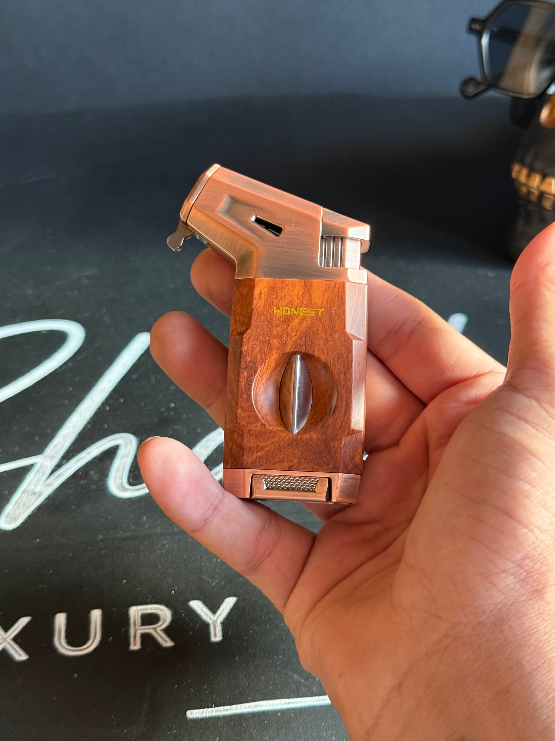 Honest Cigar Lighter + Cigar Cutter