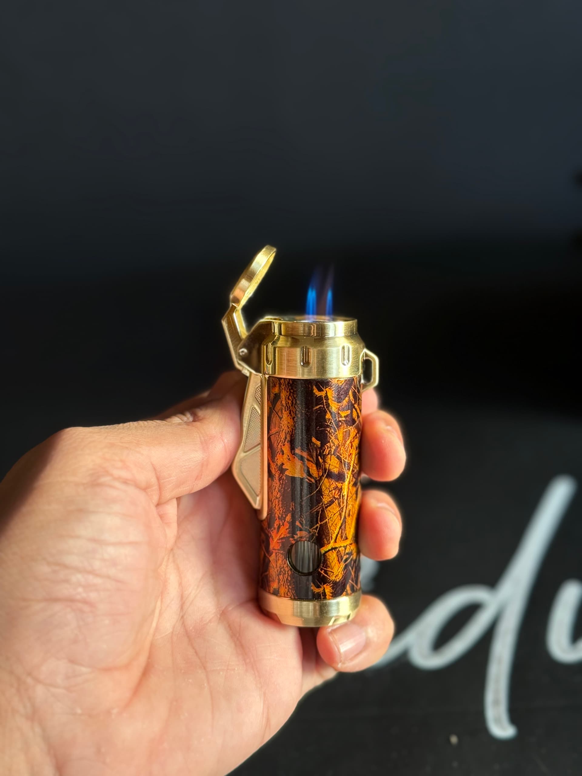 Honest Cigar Lighter