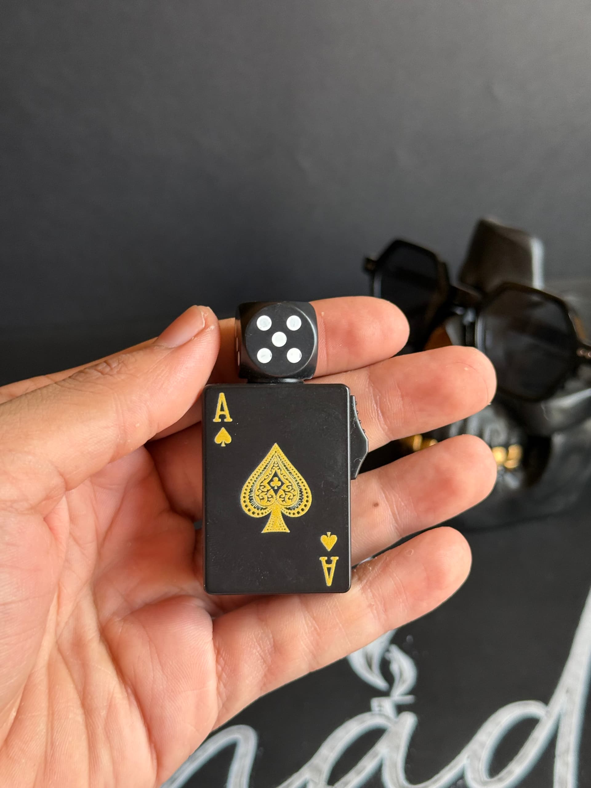 Royal Spin Lighter