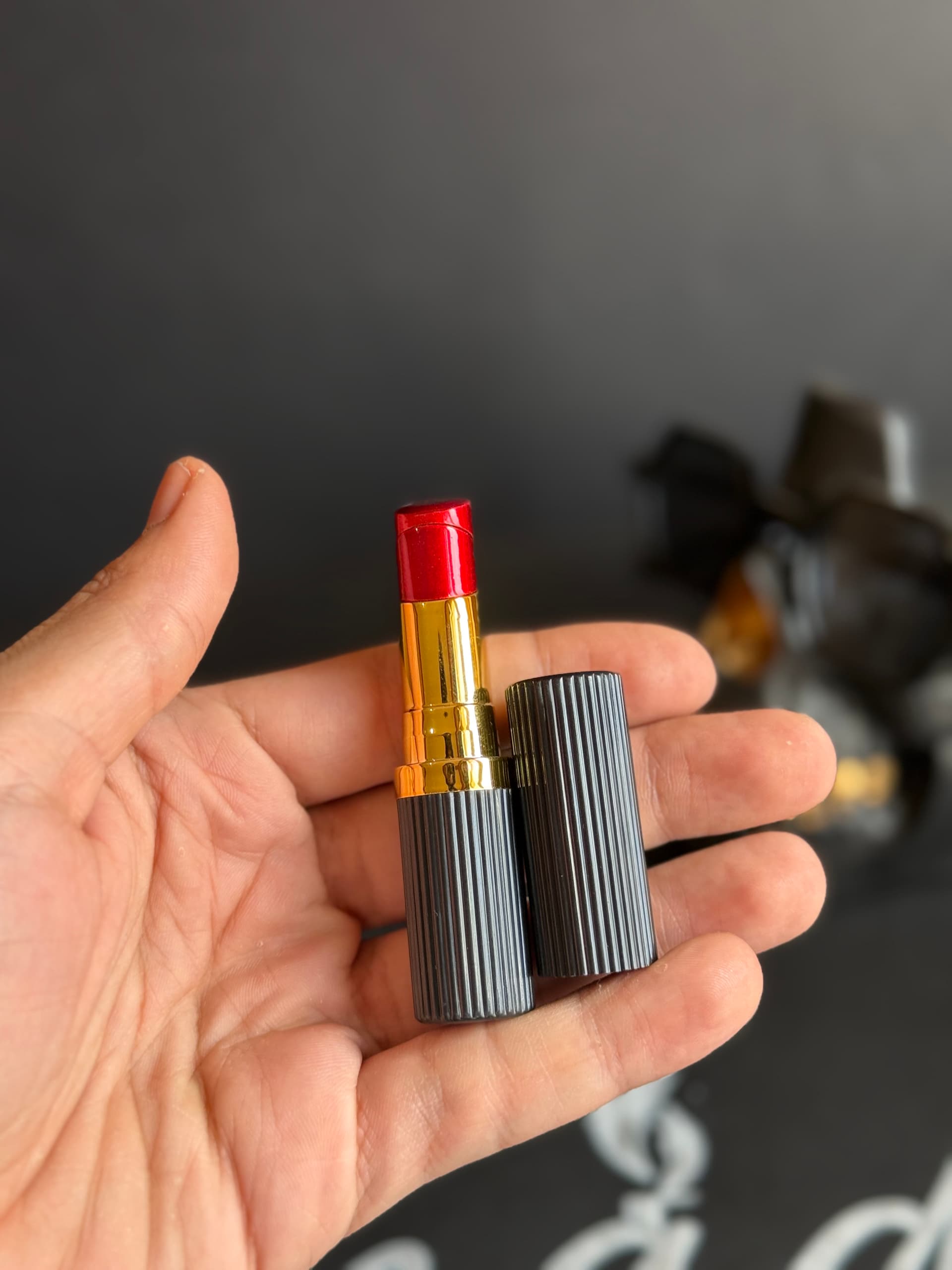 Lipstick Lighter